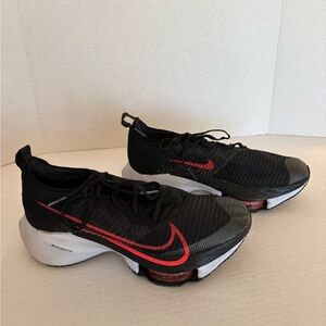 Nike Air Zoom Tempo NEXT% Flyknit Black/Flash Crimson/Hyper Violet Mens Size 8